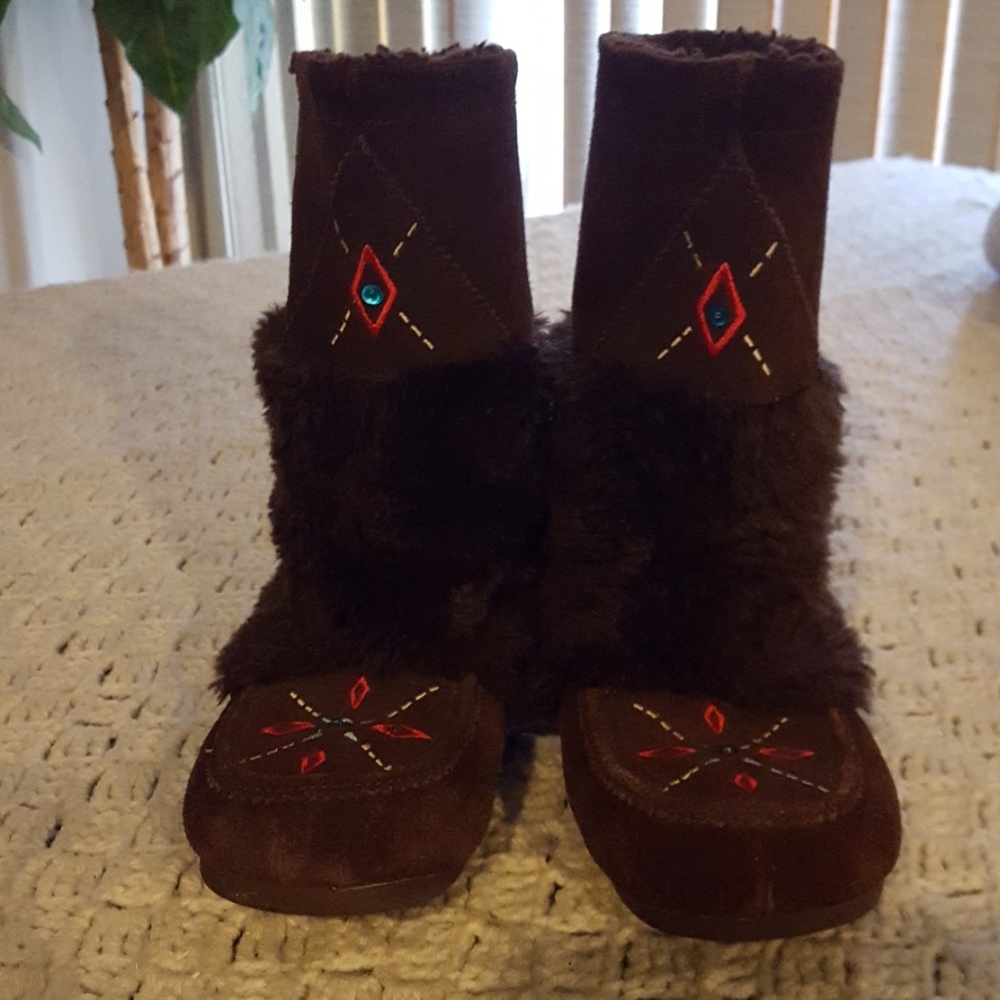 Air Walk boots.
